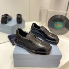 Prada Low Shoes